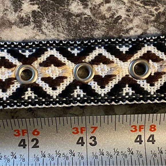 Patterned Belt - Picture 3 of 6